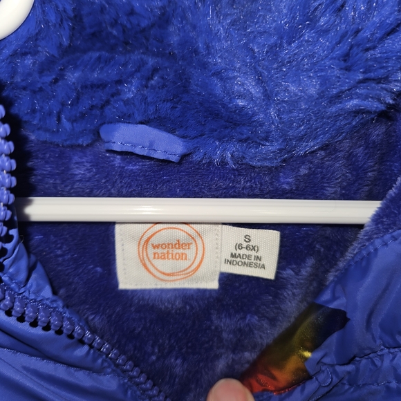 Wonder Nation Blue Puffer Jacket with Colorful Stars - Picture 2 of 2